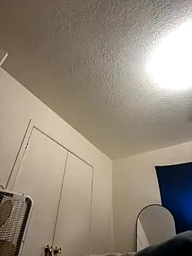 prettlovely14 online show from 11/16/25, 04:39