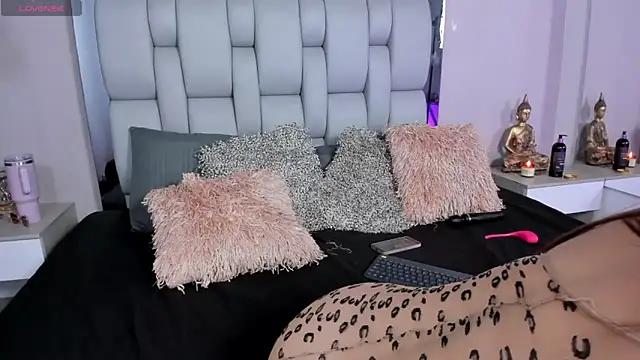 SusanBenett online show from 11/07/25, 08:57