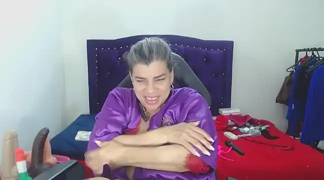 vikyadams online show from 03/19/25, 12:37