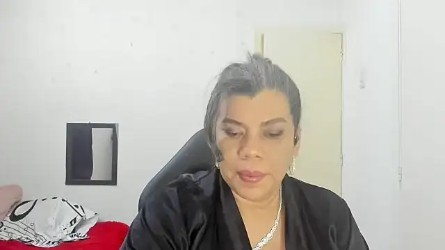 vikyadams online show from 10/08/25, 02:57