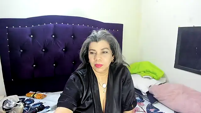 vikyadams online show from 02/11/26, 03:17