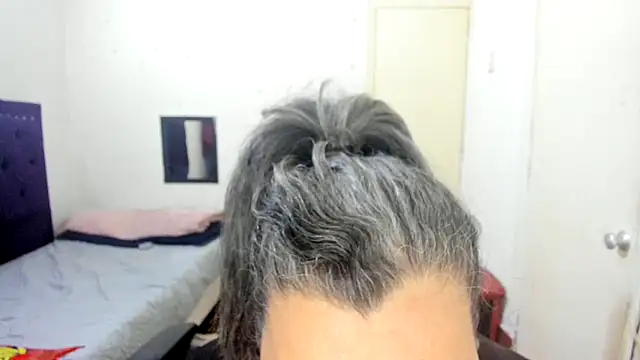 vikyadams online show from 10/29/25, 02:43