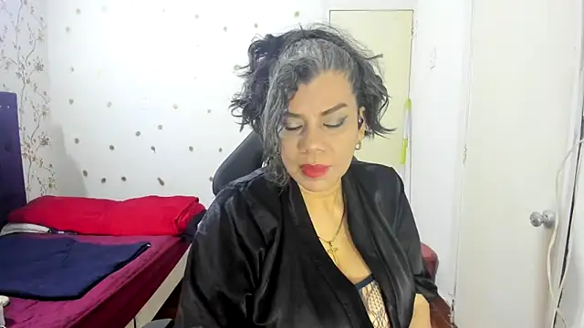 vikyadams online show from 04/15/26, 01:04