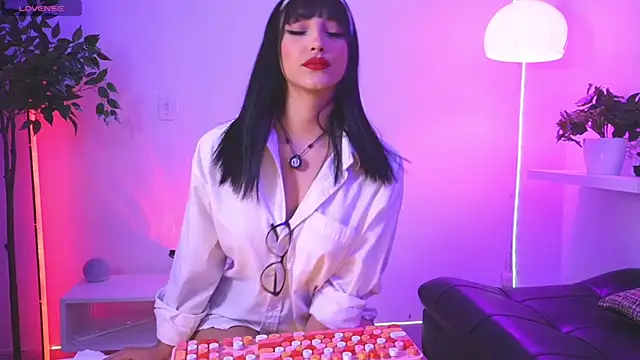 catalina  lovers online show from 02/09/26, 07:23