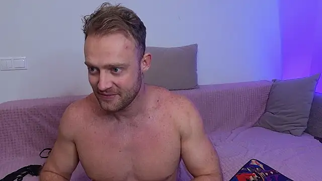 MaxMia online show from 02/14/26, 06:57