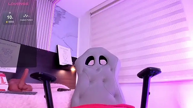 Violet spencer online show from 04/09/26, 01:40