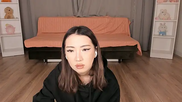 tinki winkii online show from 11/29/25, 04:56