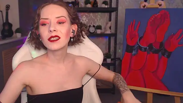 Snapshot of FascinatingEyess chatting on 02/02/26, 10:42 FascinatingEyess online show from 02/02/26, 10:42