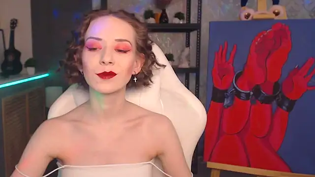 Snapshot of FascinatingEyess chatting on 02/04/26, 08:04 FascinatingEyess online show from 02/04/26, 08:04