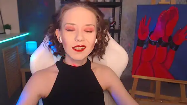 Snapshot of FascinatingEyess chatting on 02/02/25, 09:34 FascinatingEyess online show from 02/02/25, 09:34