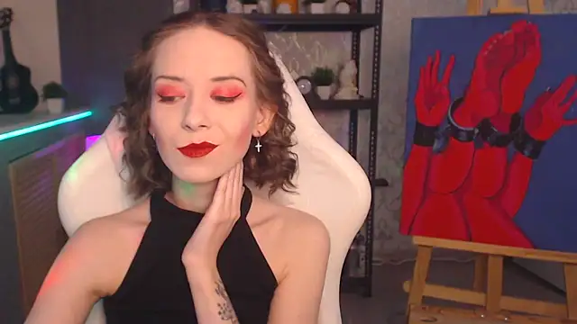 FascinatingEyess online show from 12/05/25, 08:17