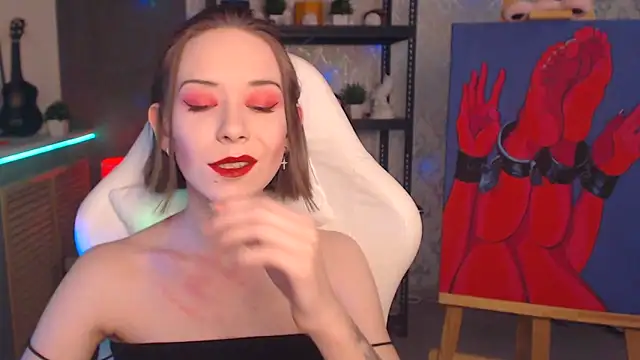 FascinatingEyess online show from 12/21/25, 01:35