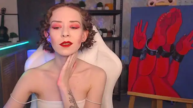 Snapshot of FascinatingEyess chatting on 02/14/26, 08:03 FascinatingEyess online show from 02/14/26, 08:03