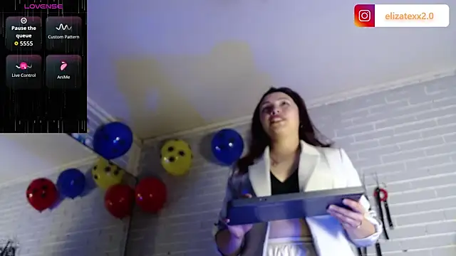 elizatexx online show from 07/06/26, 07:05