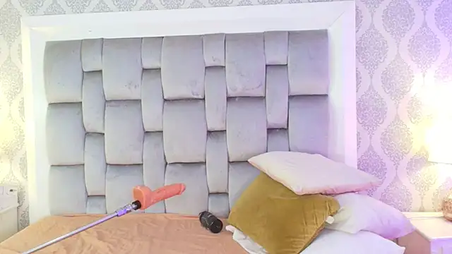 Snapshot of Cameron69_ chatting on 02/25/25, 10:09 Cameron69 online show from 02/25/25, 10:09