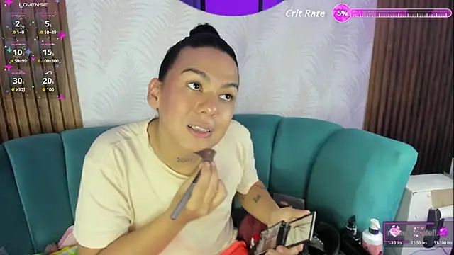 yossi peach cute online show from 11/13/25, 08:57