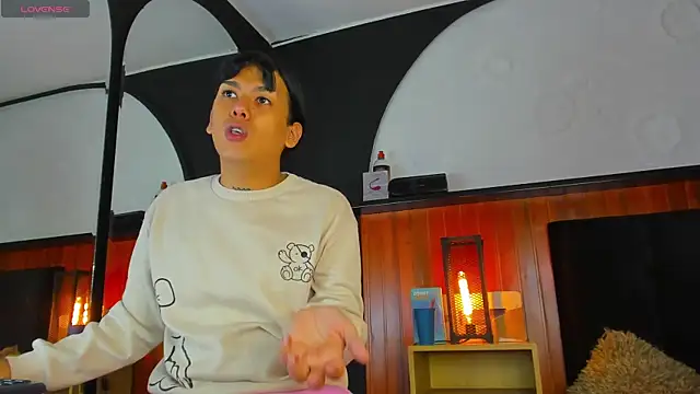 yossi peach cute online show from 05/19/26, 08:38