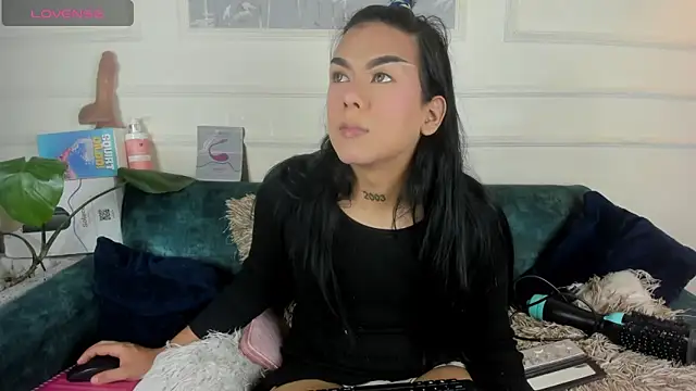 yossi peach cute online show from 04/08/26, 04:03