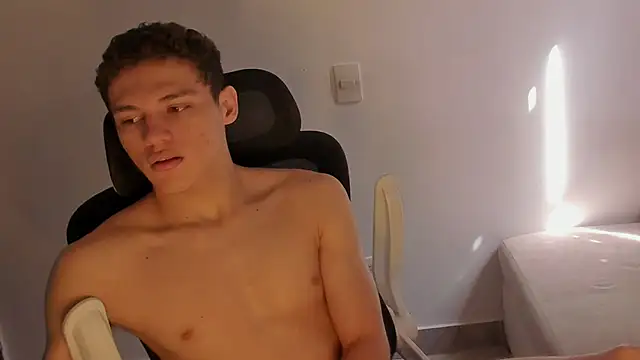 laurent nova online show from 02/14/26, 06:52