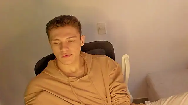 laurent nova online show from 02/10/26, 06:51