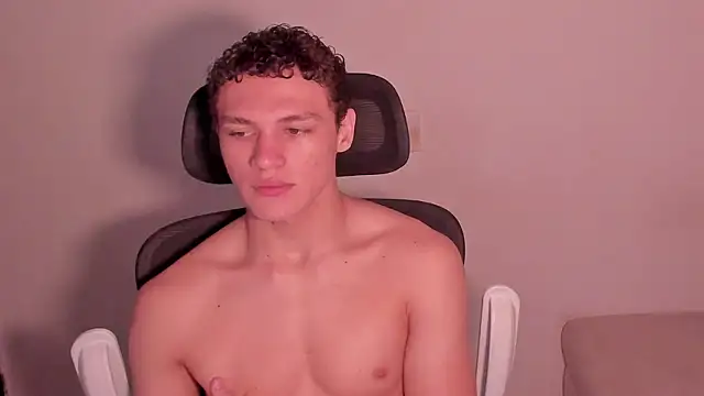 laurent nova online show from 03/04/26, 06:54