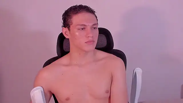 laurent nova online show from 03/27/26, 06:11