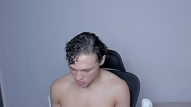 laurent nova online show from 11/17/25, 08:24