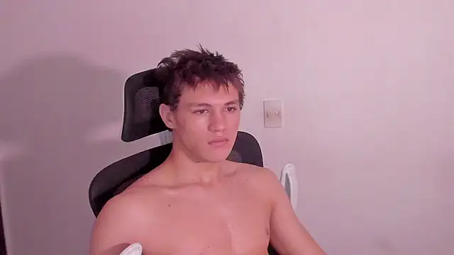 laurent nova online show from 04/05/26, 01:07