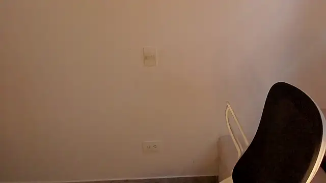 laurent nova online show from 12/16/25, 09:08