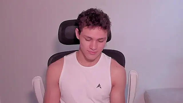 laurent nova online show from 03/16/26, 07:38