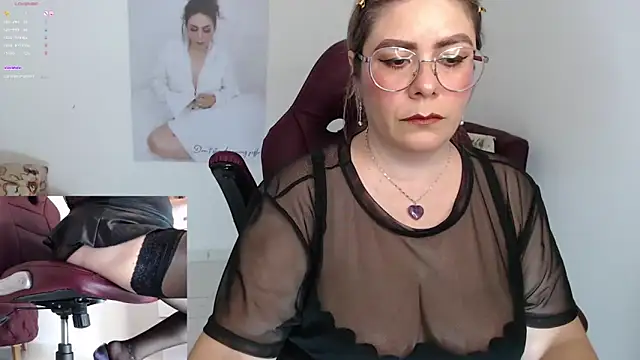 zehra sanem online show from 01/11/25, 11:02