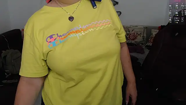 zehra sanem online show from 10/31/25, 03:08