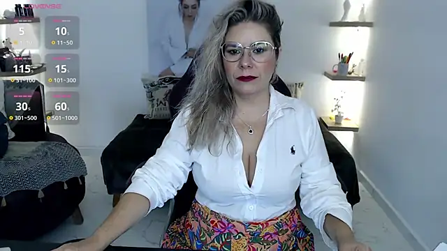 Snapshot of zehra_sanem chatting on 06/05/26, 07:30 zehra sanem online show from 06/05/26, 07:30