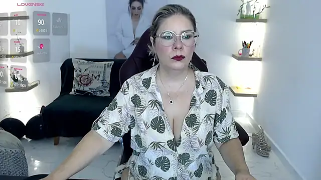 zehra sanem online show from 05/27/26, 03:19
