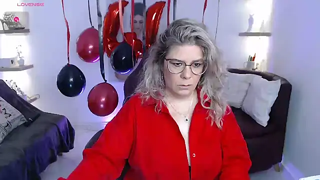 zehra sanem online show from 05/14/26, 02:03