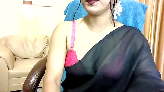 Queenhimanshi online show from 05/14/26, 07:27