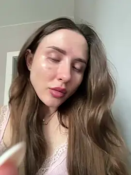 Jullia Carter online show from 04/01/26, 10:05