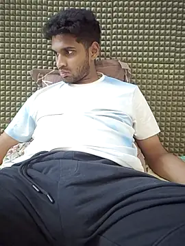 Snapshot of mykecockslong chatting on 10/08/25, 11:12 mykecockslong online show from 10/08/25, 11:12