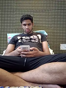 Snapshot of mykecockslong chatting on 11/09/25, 11:36 mykecockslong online show from 11/09/25, 11:36