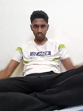 Snapshot of mykecockslong chatting on 02/10/25, 09:04 mykecockslong online show from 02/10/25, 09:04