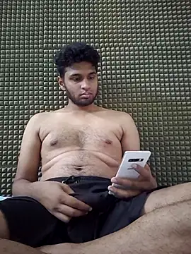 Snapshot of mykecockslong chatting on 10/21/25, 12:48 mykecockslong online show from 10/21/25, 12:48