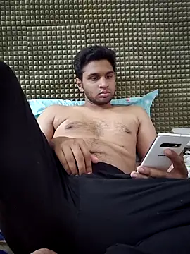 Snapshot of mykecockslong chatting on 11/18/25, 10:18 mykecockslong online show from 11/18/25, 10:18