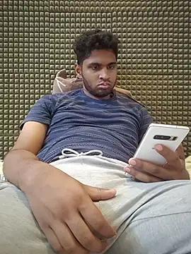 Snapshot of mykecockslong chatting on 10/10/25, 06:25 mykecockslong online show from 10/10/25, 06:25