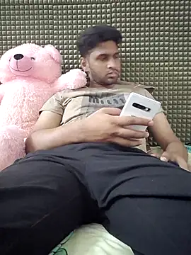 Snapshot of mykecockslong chatting on 10/06/25, 11:00 mykecockslong online show from 10/06/25, 11:00