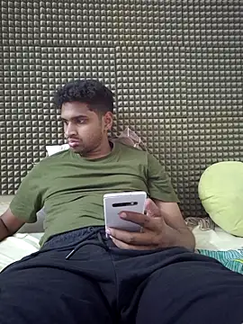 Snapshot of mykecockslong chatting on 09/26/25, 04:58 mykecockslong online show from 09/26/25, 04:58