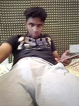 Snapshot of mykecockslong chatting on 10/03/25, 05:25 mykecockslong online show from 10/03/25, 05:25