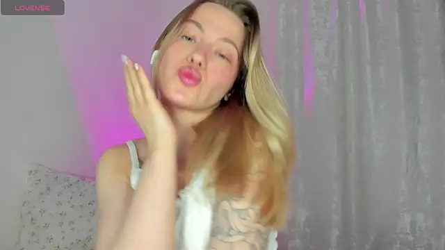 damn cutie online show from 02/24/25, 09:09