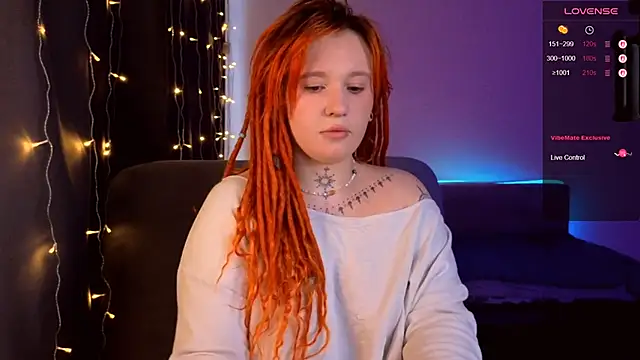 Snapshot of The_Full_Red_Moon chatting on 02/07/26, 10:34 The Full Red Moon online show from 02/07/26, 10:34