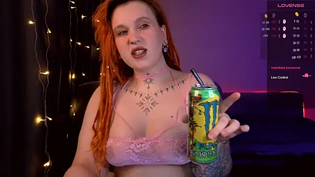 Snapshot of The_Full_Red_Moon chatting on 02/14/26, 03:56 The Full Red Moon online show from 02/14/26, 03:56