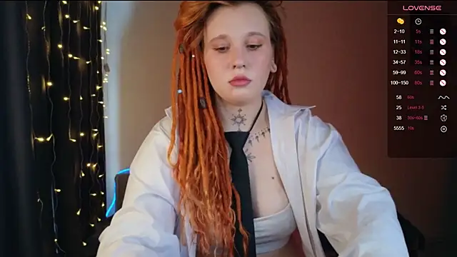 Snapshot of The_Full_Red_Moon chatting on 01/17/26, 07:12 The Full Red Moon online show from 01/17/26, 07:12